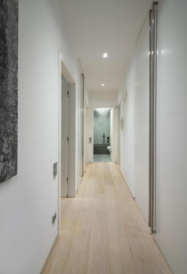 Elegant And Private Living By Neuvel Villa Athén Kültér fotó